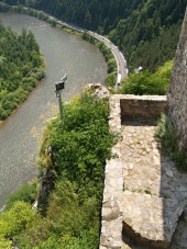 Výhľad z hradu Strečno