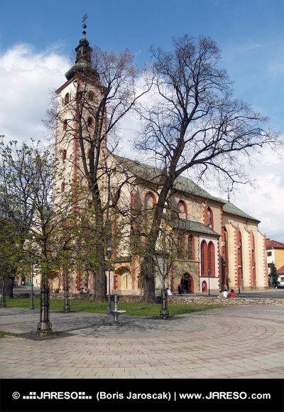 Historický kostol Nanebovzatia Panny Márie v Banskej Bystrici